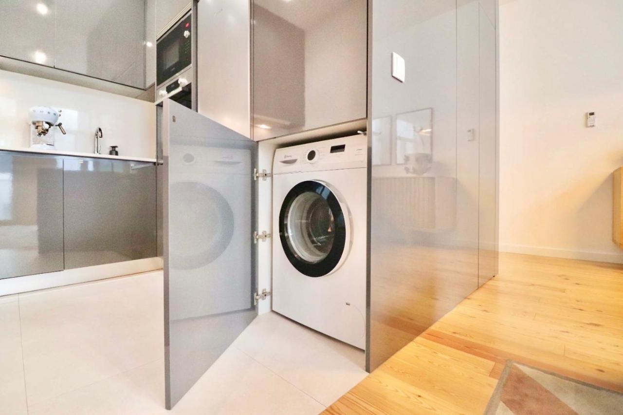 Biscainhos Flat By The Arch - Charming Apartments In The Historic Center Braga Bagian luar foto