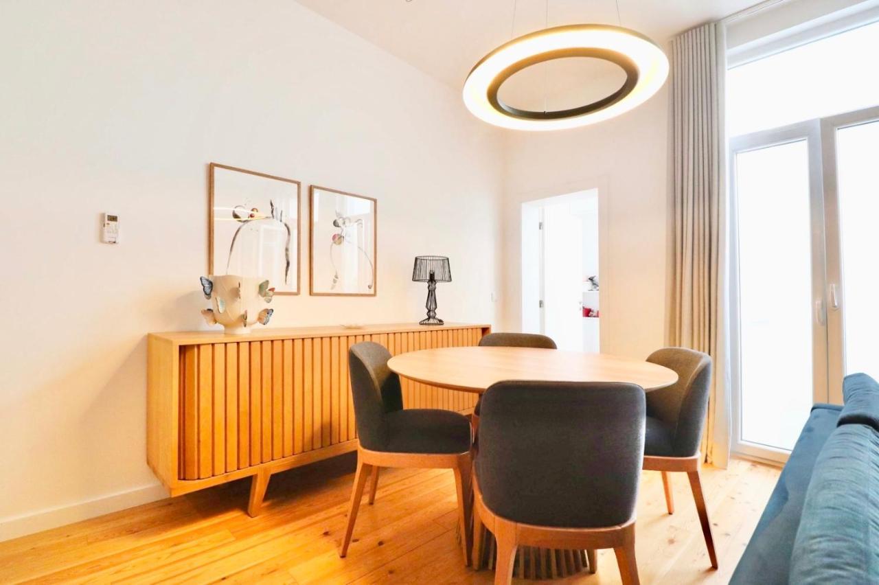 Biscainhos Flat By The Arch - Charming Apartments In The Historic Center Braga Bagian luar foto