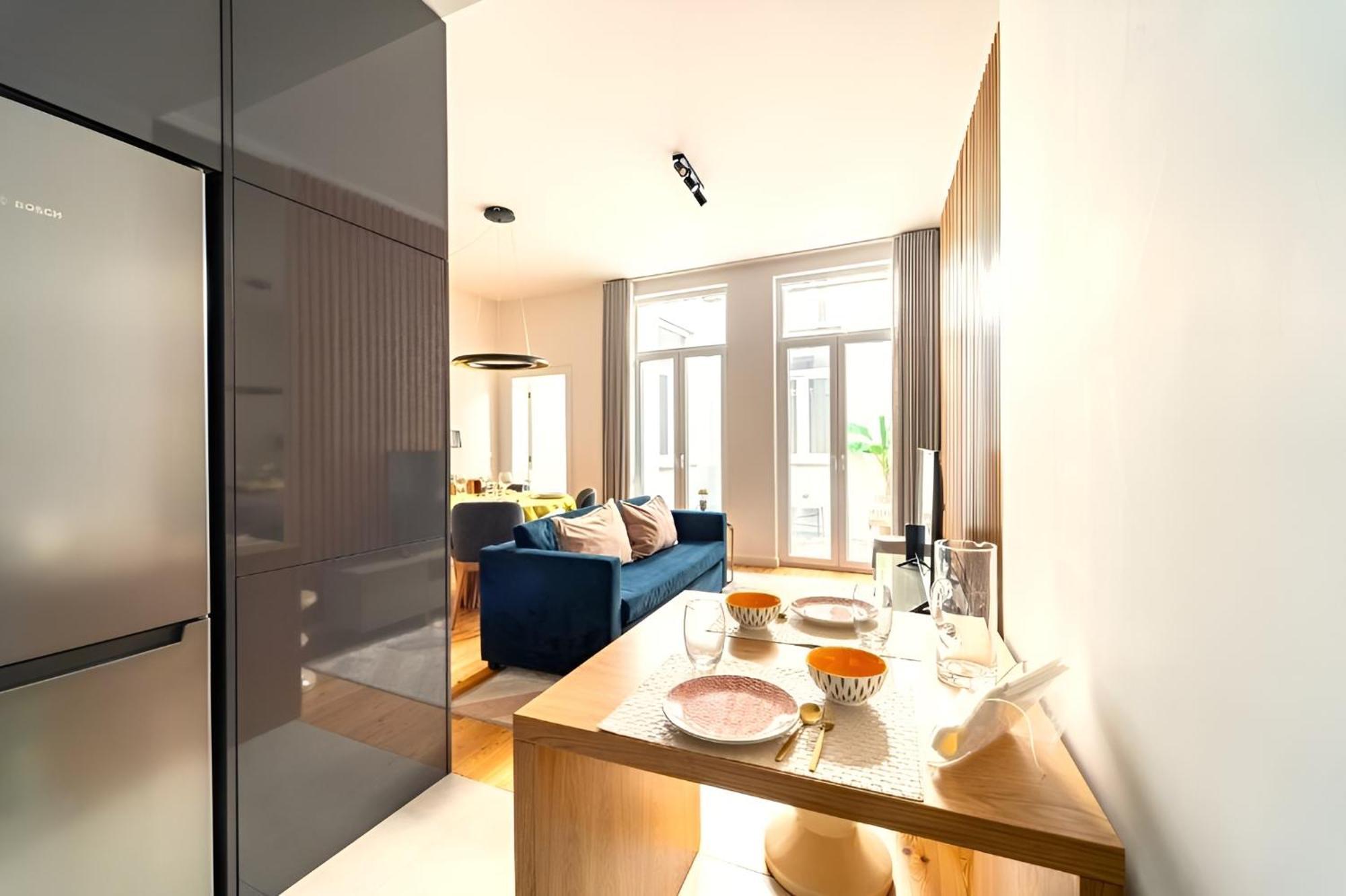 Biscainhos Flat By The Arch - Charming Apartments In The Historic Center Braga Bagian luar foto